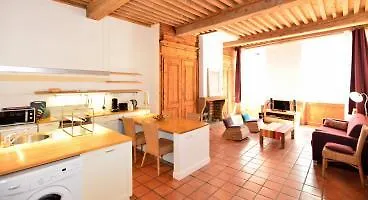 Ambiance - Saint-benoit * Lyon